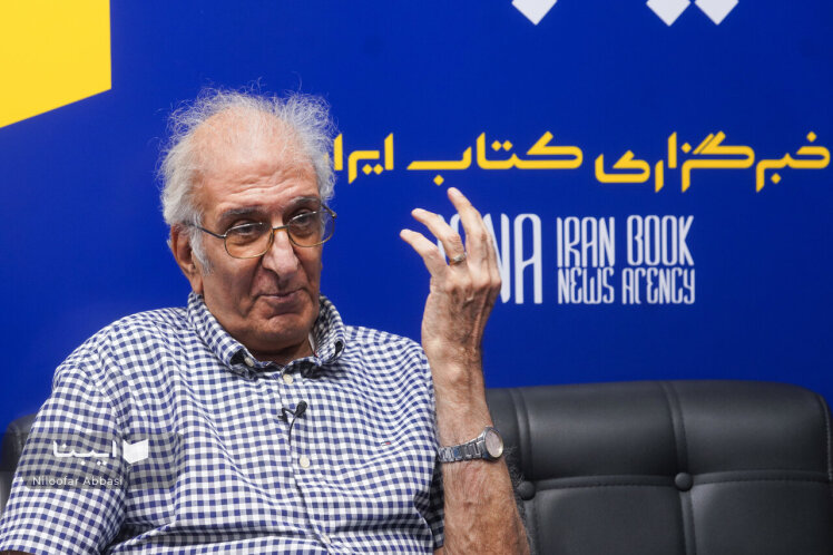 آموزش نویسنده نمی‌سازد، نویسنده‎‌ها را کشف می‌کند/با ترجمه شعر به داستان‌نویسی برگشتم